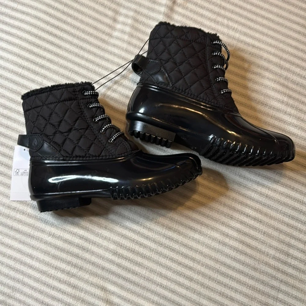 NWT In Box SPORTO Andie Weatherproof Ankle Duck Boots Sz 9